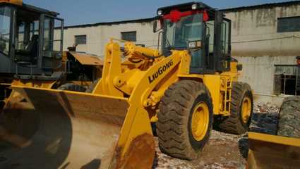 二手龍工50裝載機(jī)選購(gòu)指南與市場(chǎng)租賃趨勢(shì)解析